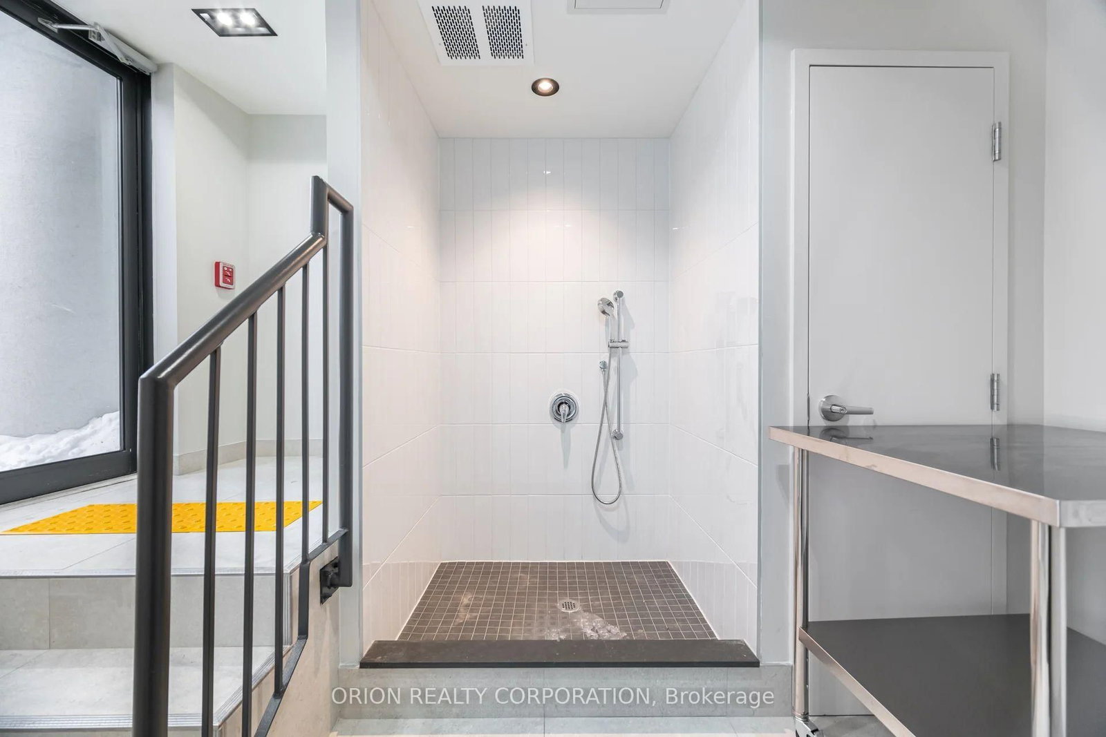 38 Annie Craig Drive • #3605 • Toronto, ON photo 35