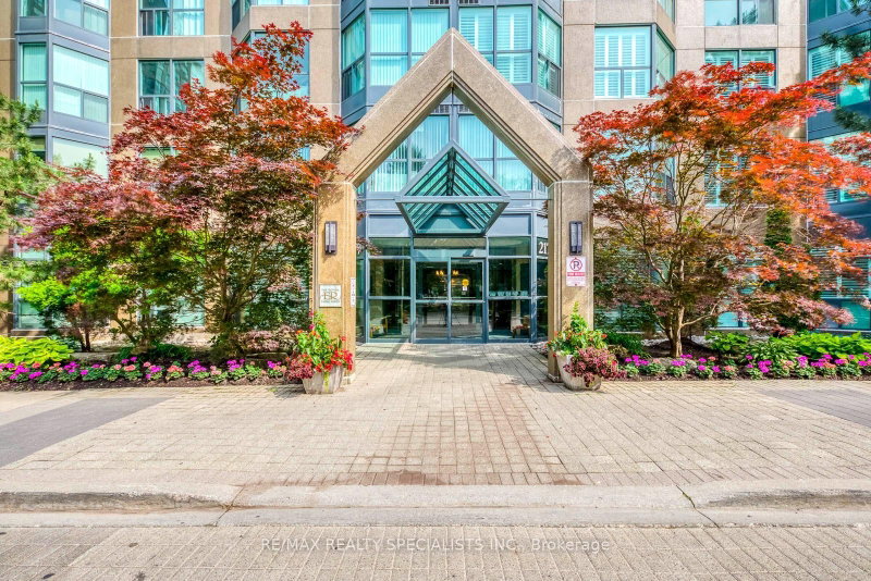 1605 - 2177 Burnhamthorpe Road W