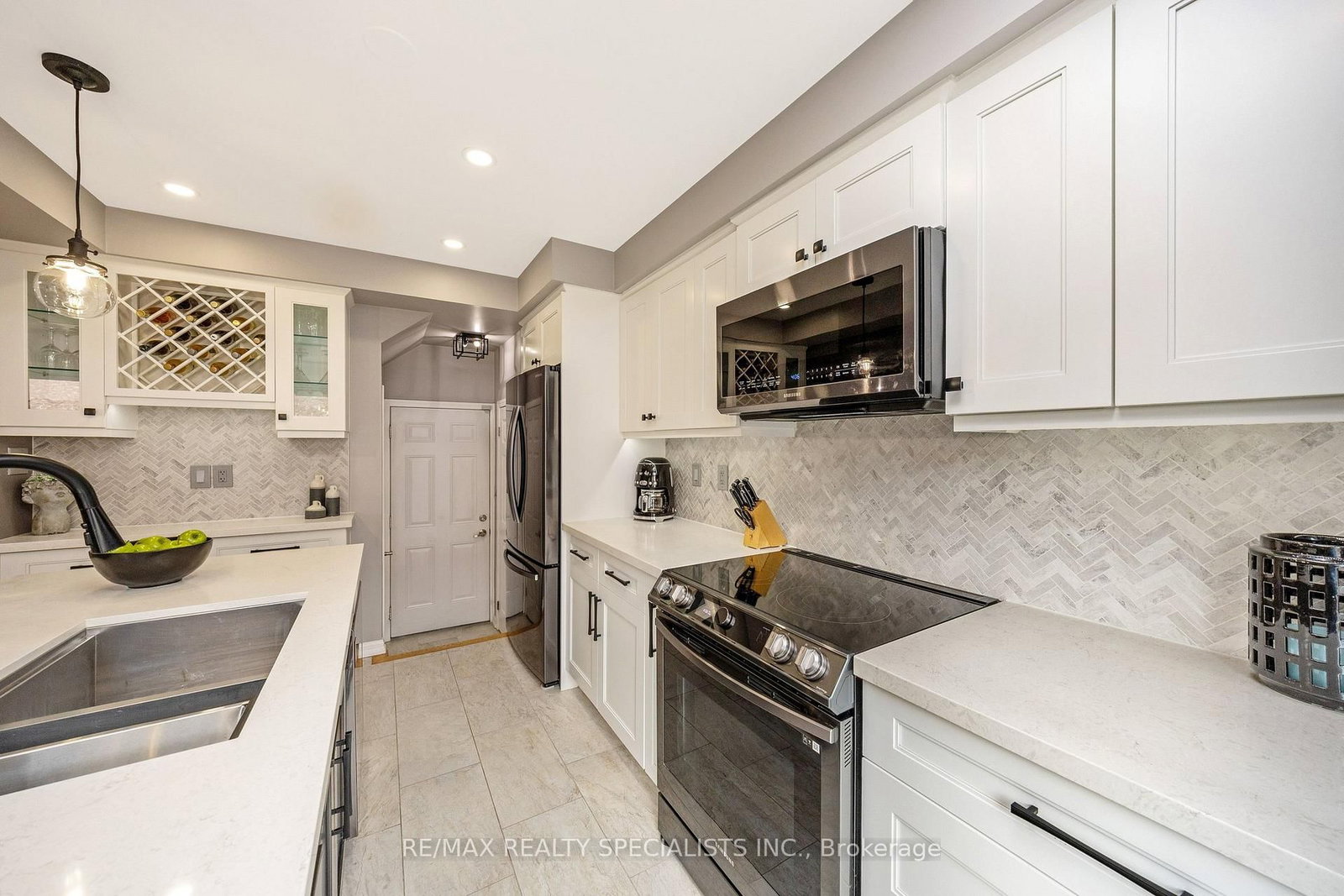 590 Speyer Circle • Milton, ON photo 17