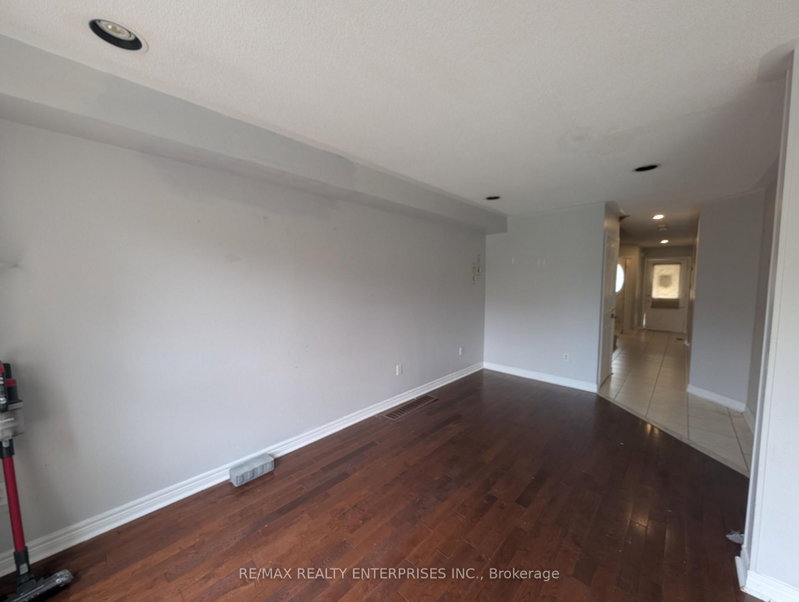 3974 Manatee Mississauga,ON L5M 6P5 — Photo 5