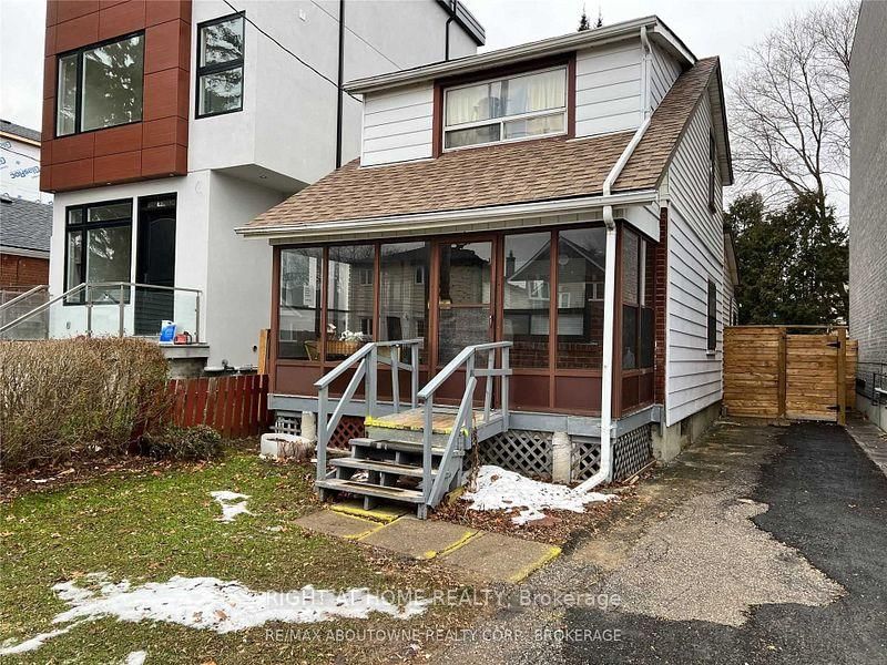 76 Greendale Avenue • Toronto, ON photo 9