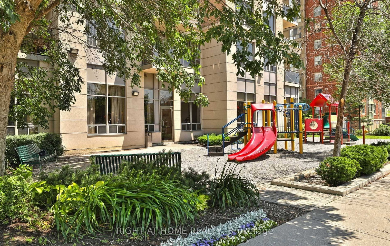 55 Strathaven Mississauga,ON L5R 4G9 — Photo 28