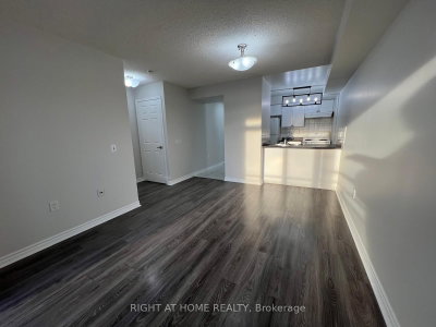 55 Strathaven Mississauga,ON L5R 4G9 — Photo 9