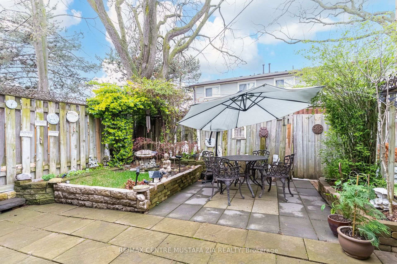 2440 Bromsgrove Road • #100 • Mississauga, ON photo 40