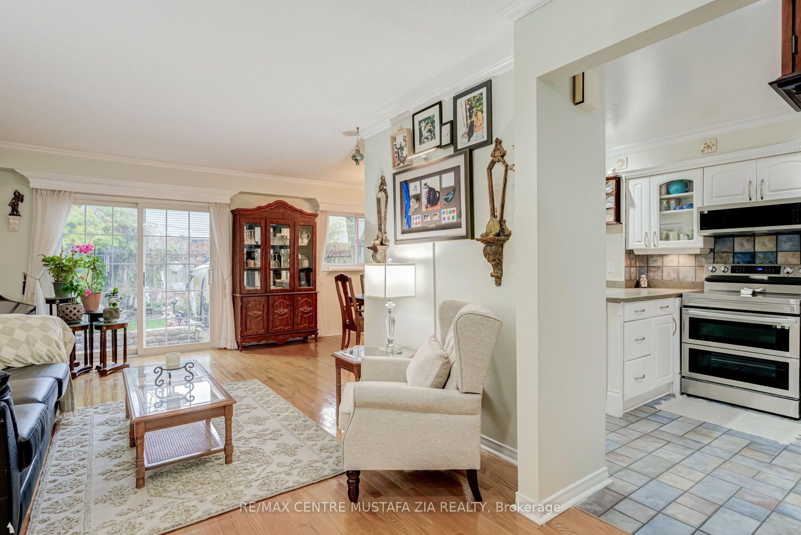 2440 Bromsgrove Road • #100 • Mississauga, ON photo 9