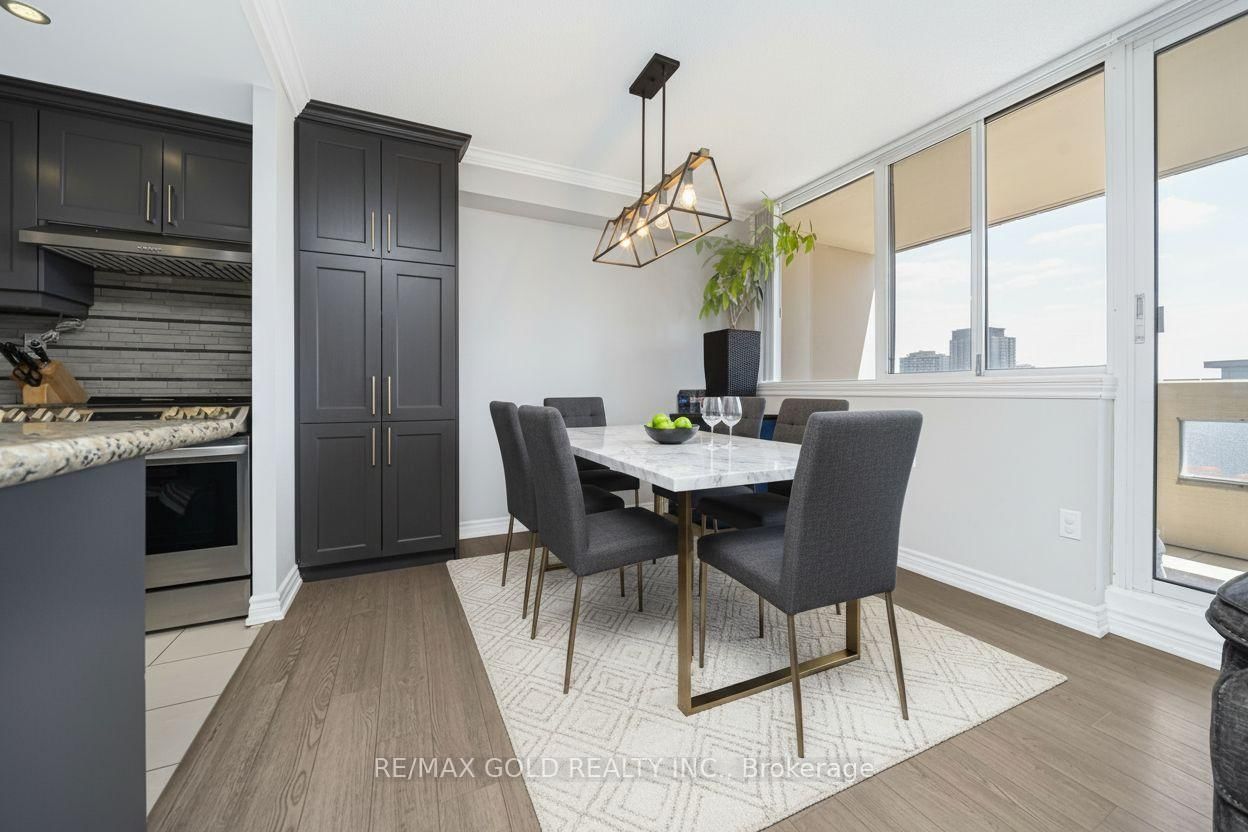 3590 Kaneff Crescent • #1913 • Mississauga, ON photo 12