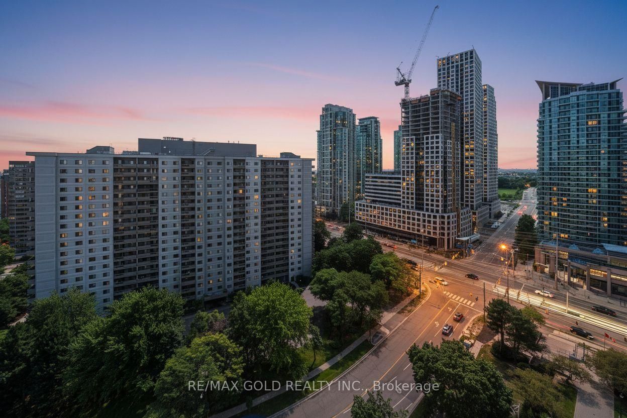 3590 Kaneff Crescent • #1913 • Mississauga, ON photo 5