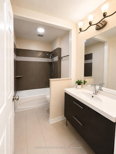 6777 Formentera Mississauga,ON L5N 2M3 — Photo 24