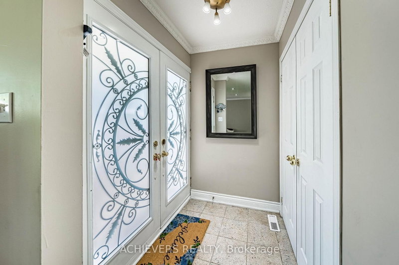 58 Archdekin Brampton,ON L6V 1Y5 — Photo 6