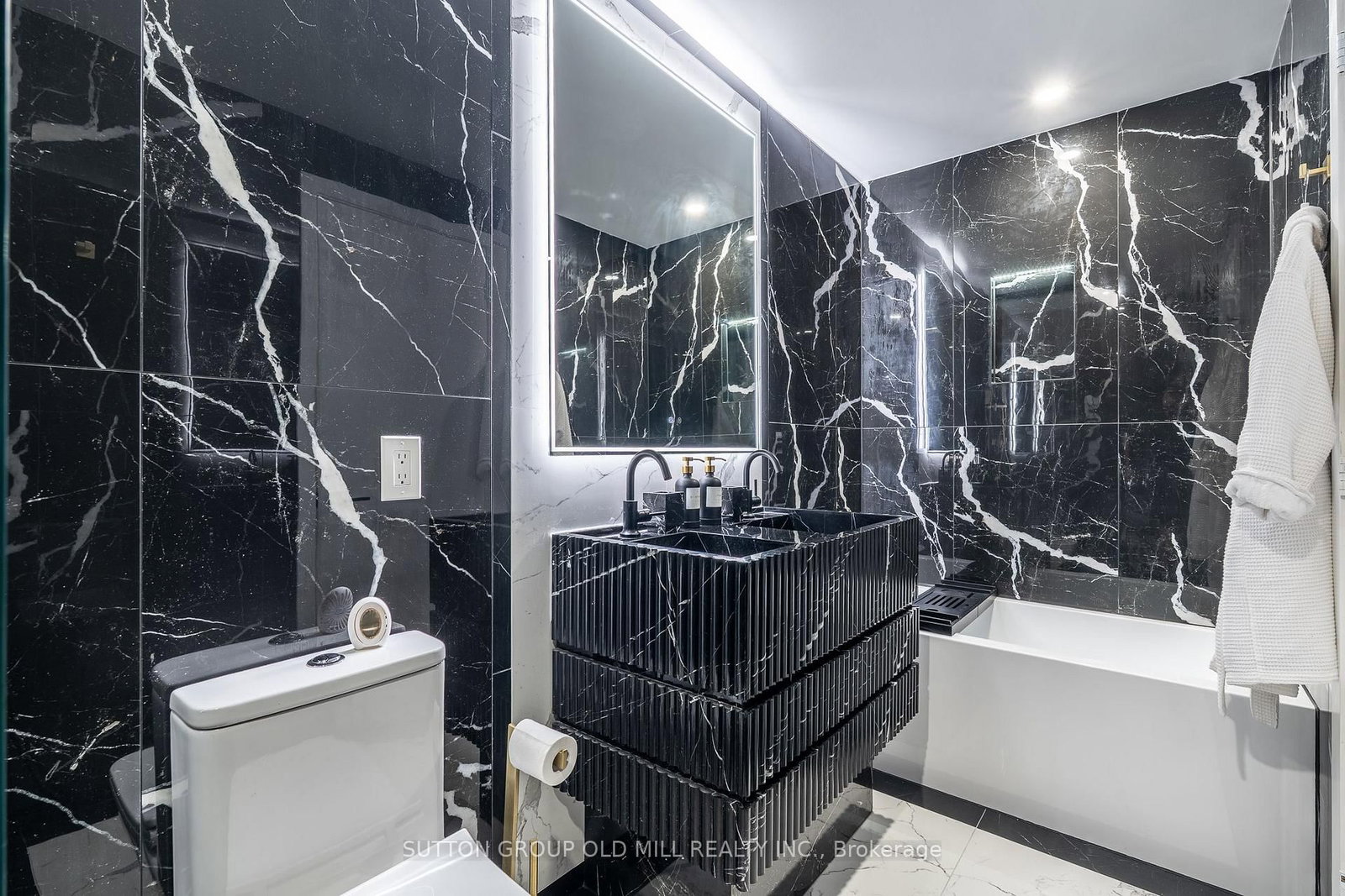 103 The Queensway • #2505 • Toronto, ON photo 15