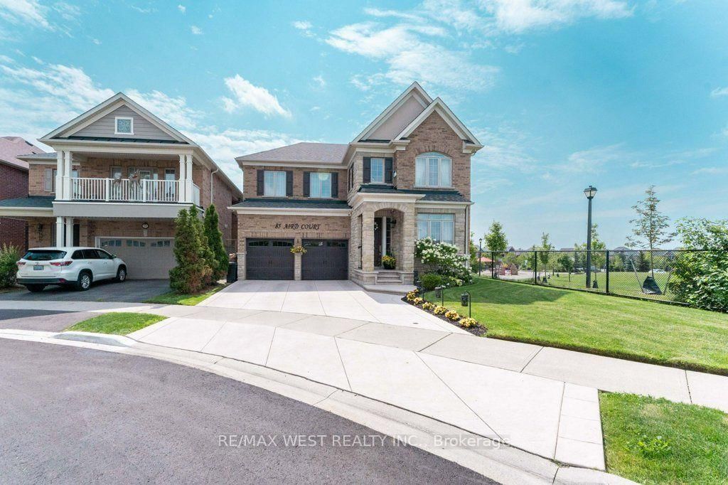 85 Aird Court • Milton, ON photo 1