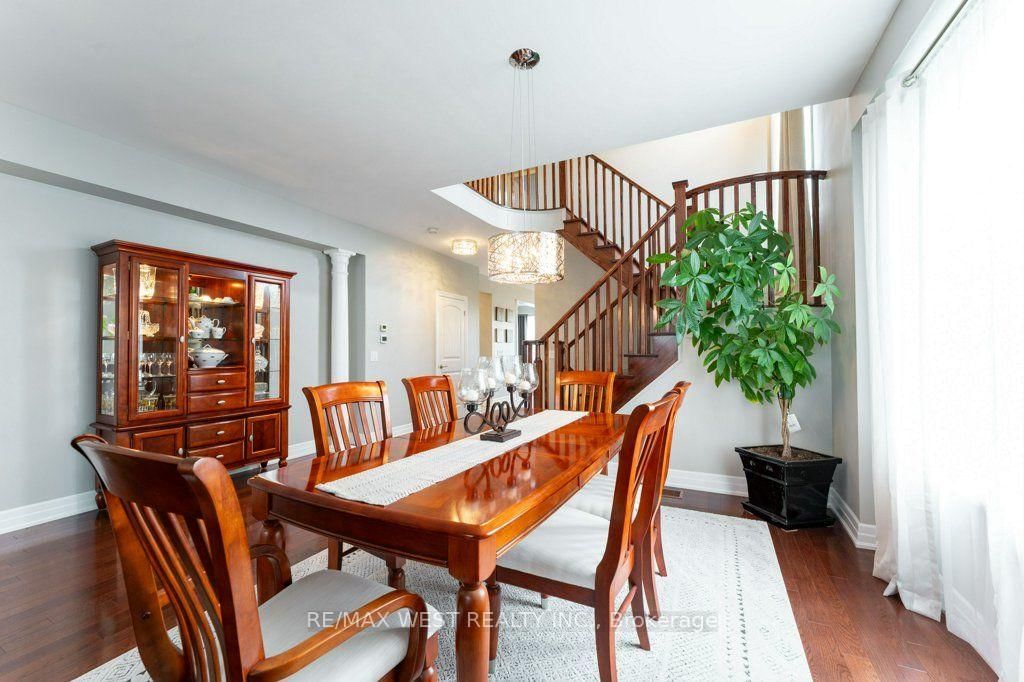 85 Aird Court • Milton, ON photo 8