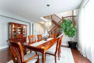 85 Aird Court • Milton, ON photo 8