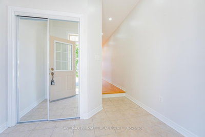 16 Baby Pointe Brampton,ON L7A 0W3 — Photo 4