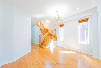 16 Baby Pointe Brampton,ON L7A 0W3 — Photo 7