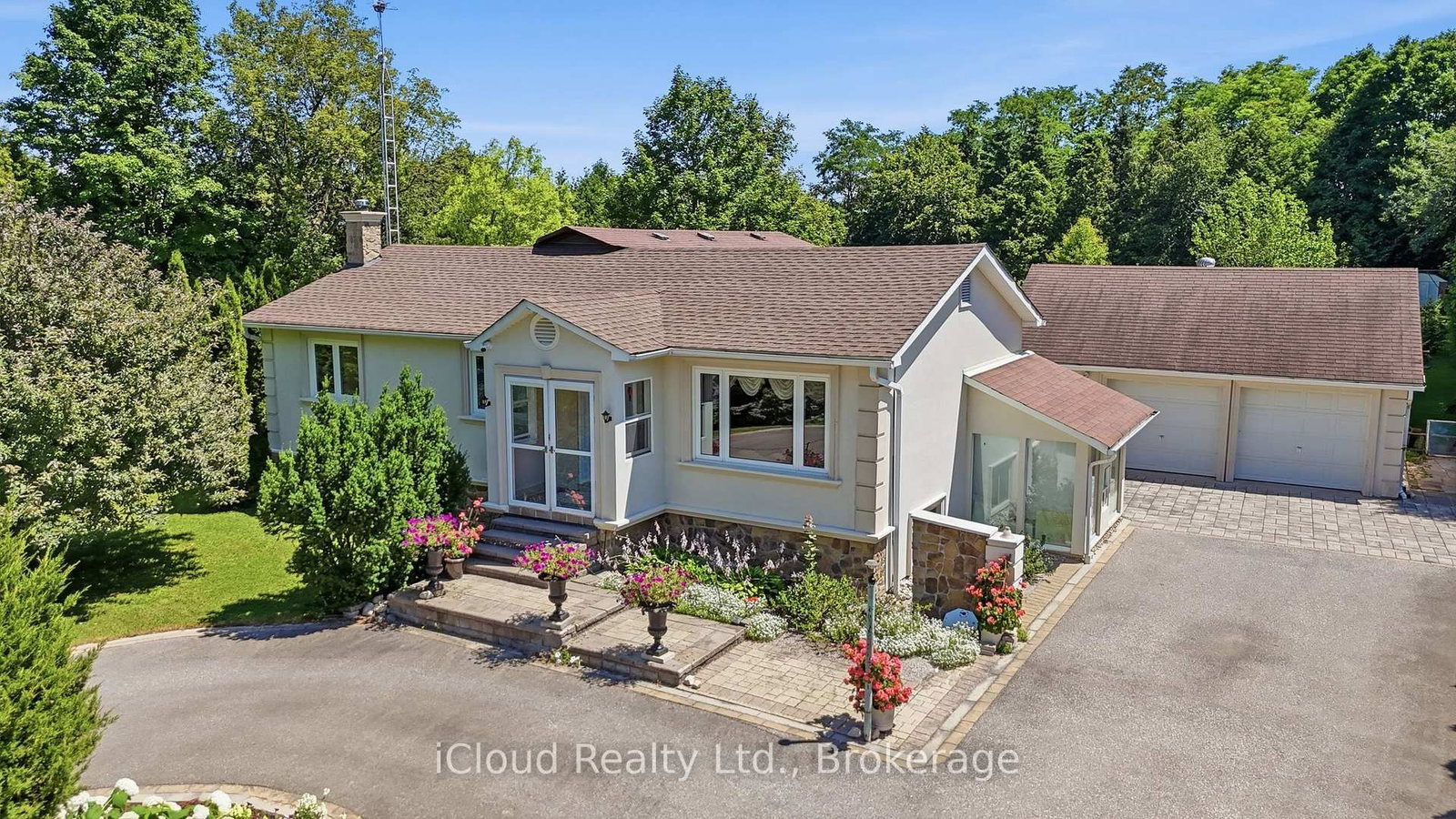 4014 Twenty Side Road • Milton, ON photo 3