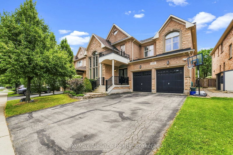 2404 Rideau Drive