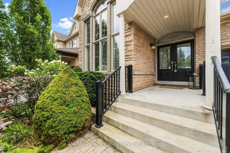 2404 Rideau Drive