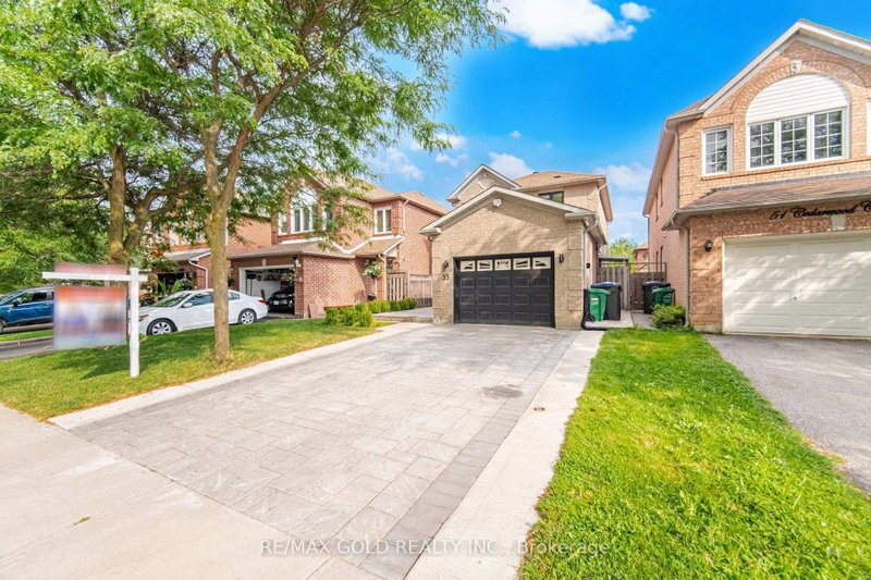 53 Cedarwood Crescent