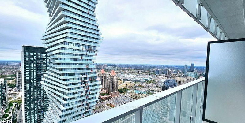 4512 - 3883 Quartz Road