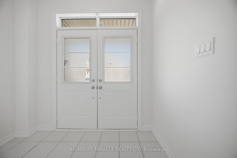 19 Donald Ficht Crescent
