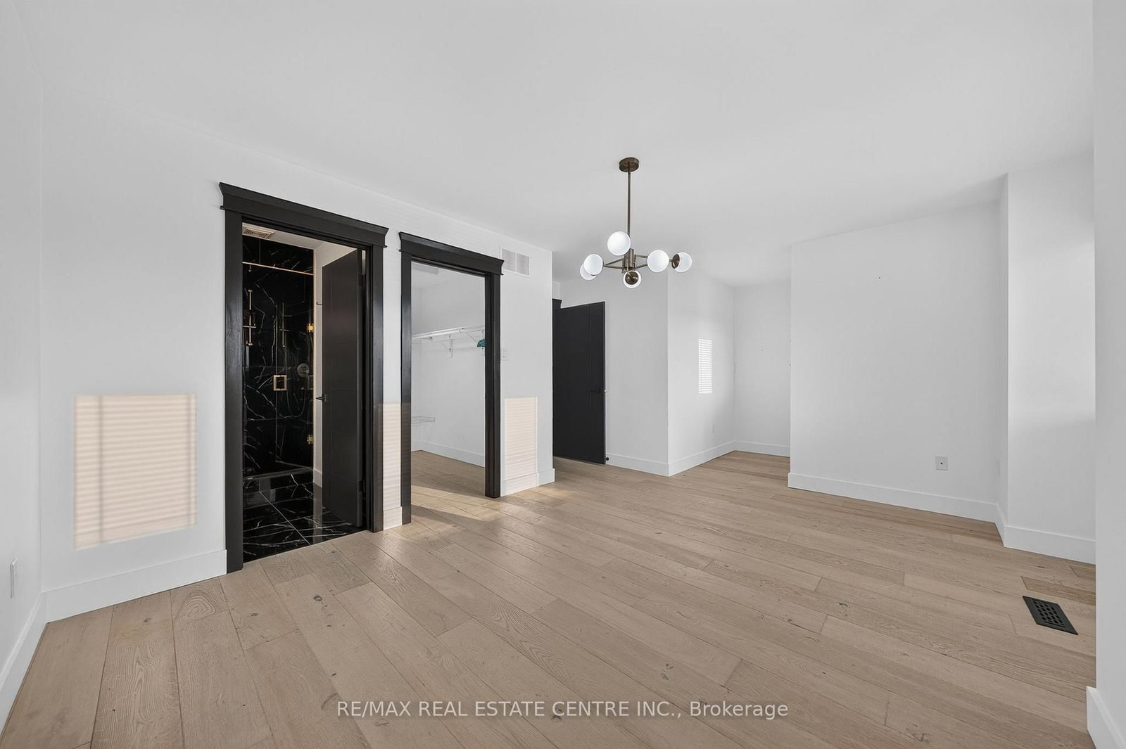 5090 Fairview Street • #50 • Burlington, ON photo 31