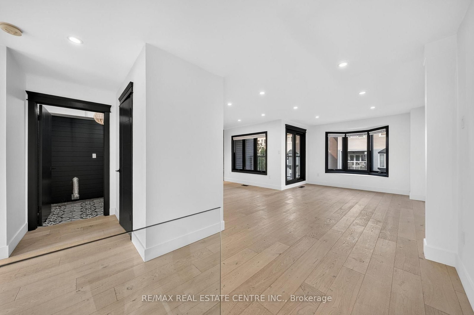 5090 Fairview Street • #50 • Burlington, ON photo 4