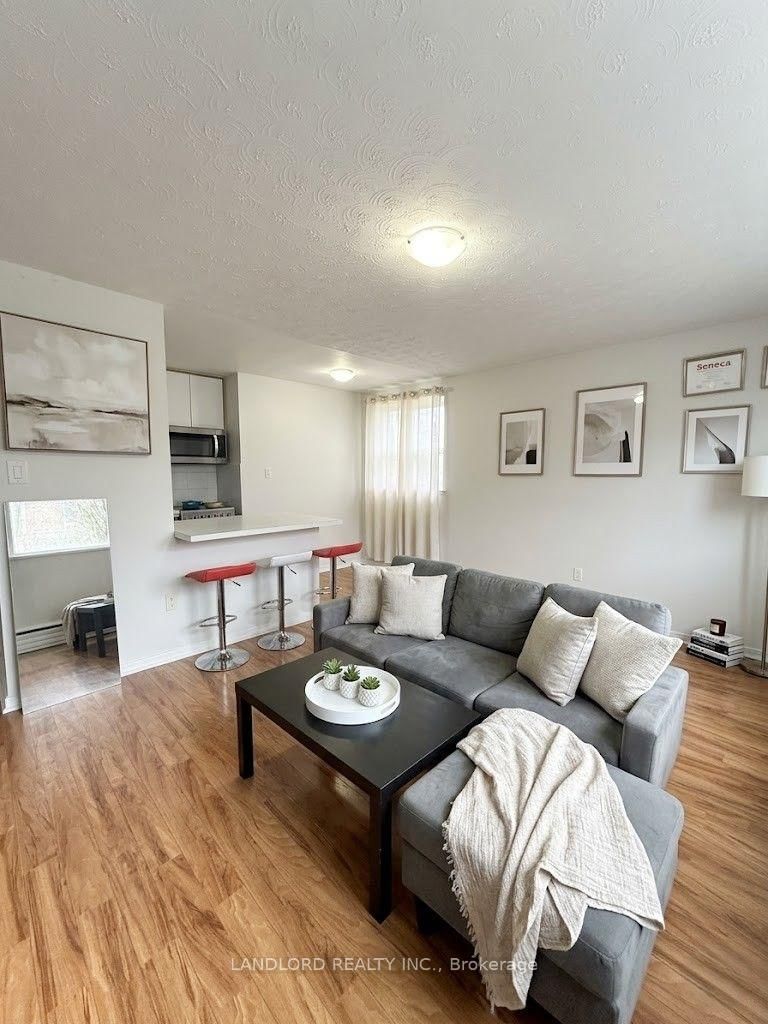 1 - 140 Springhurst Avenue