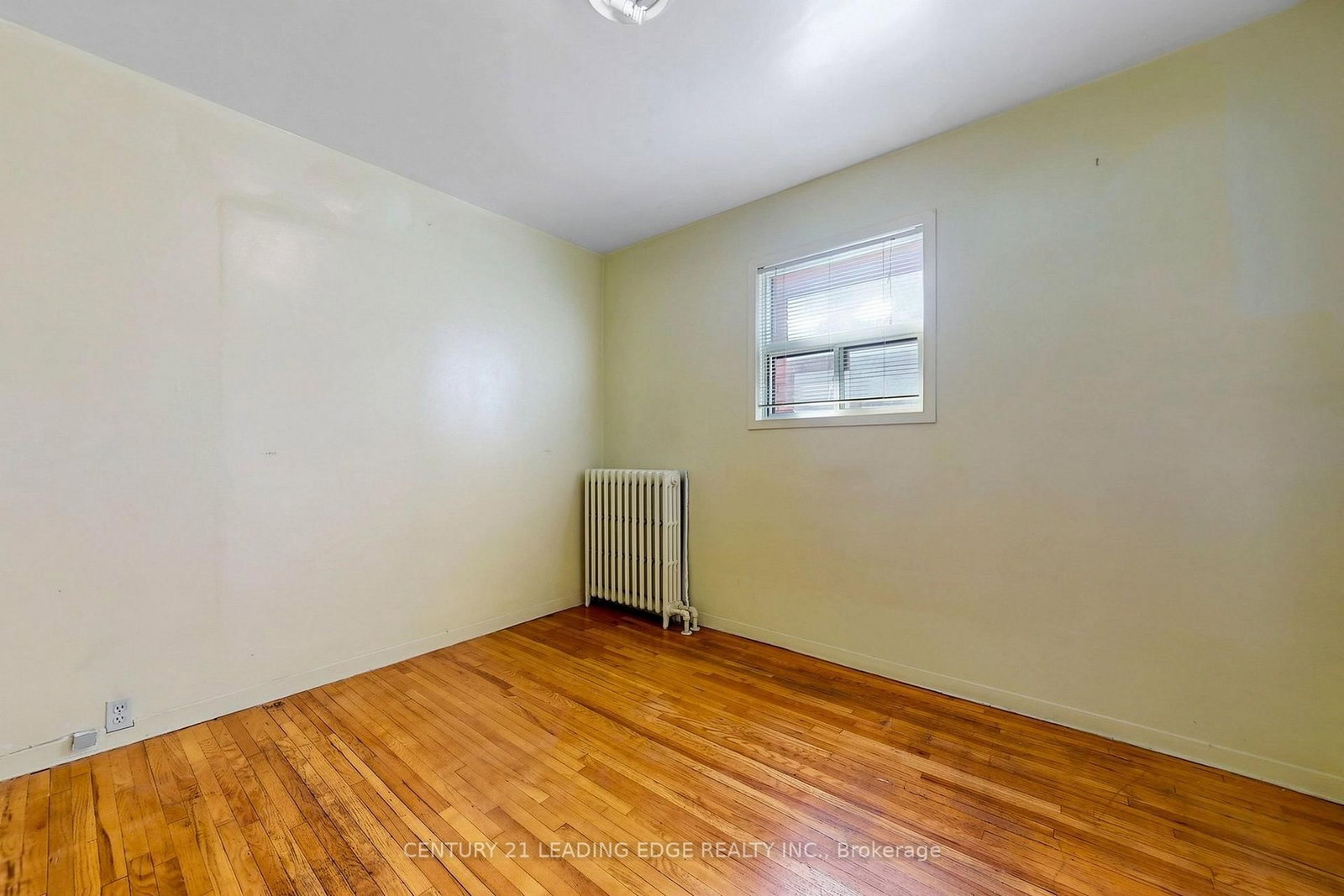 180 Gilbert Avenue • Toronto, ON photo 14
