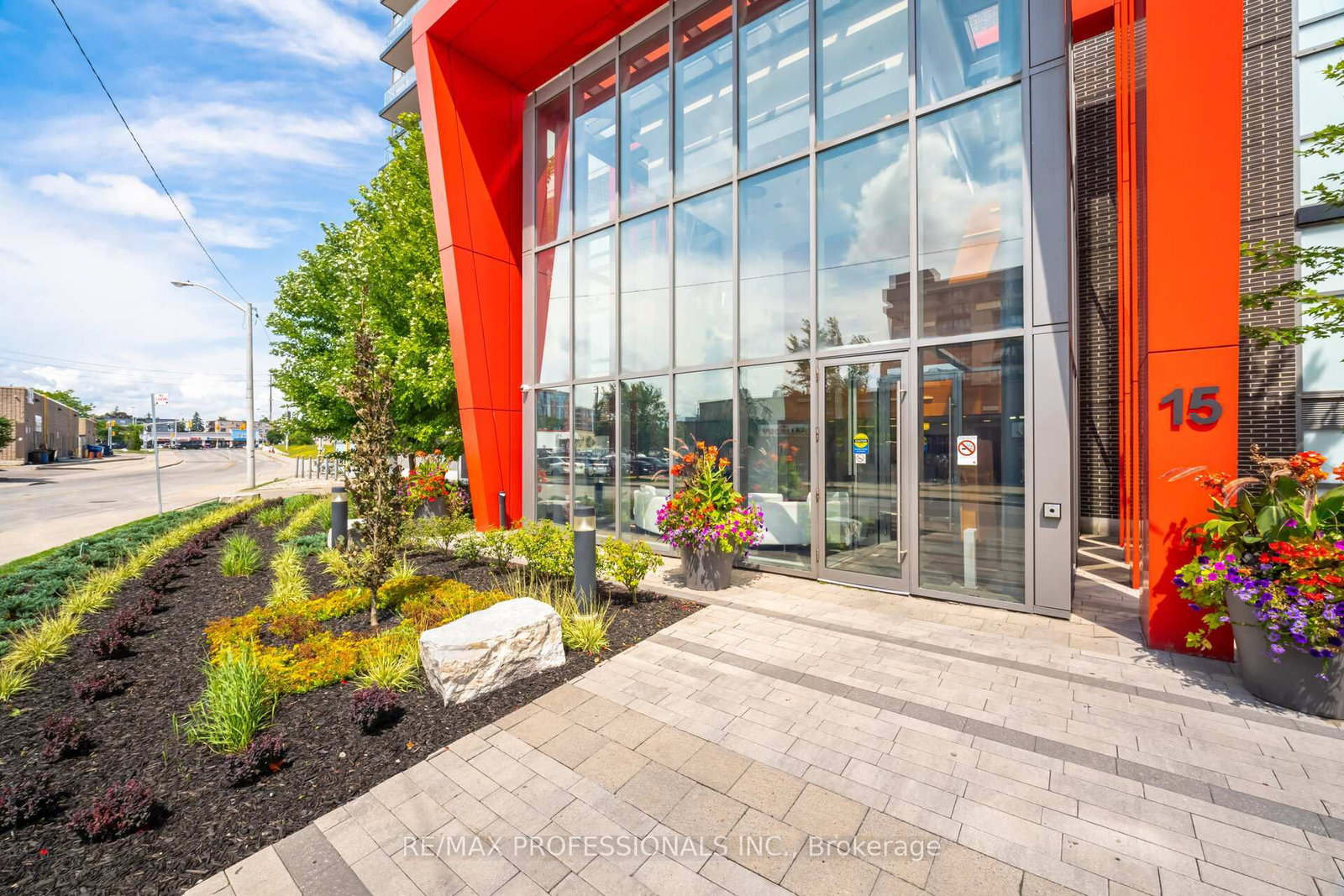 15 James Finlay Way • #922 • Toronto, ON photo 36