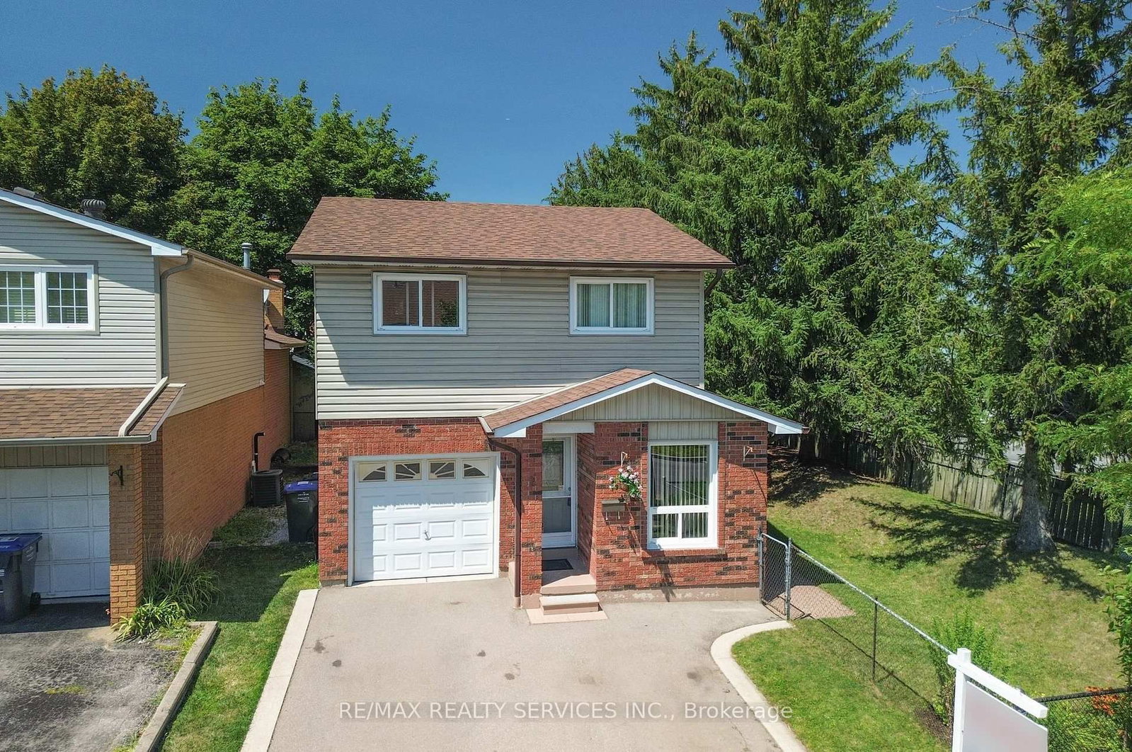 2 Lindridge Avenue • Brampton, ON photo 28