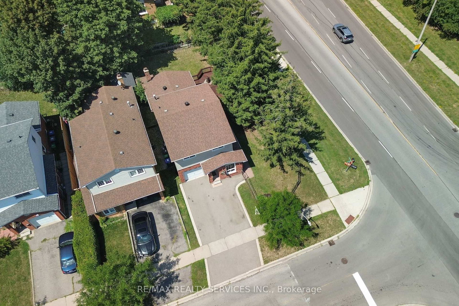 2 Lindridge Avenue • Brampton, ON photo 36