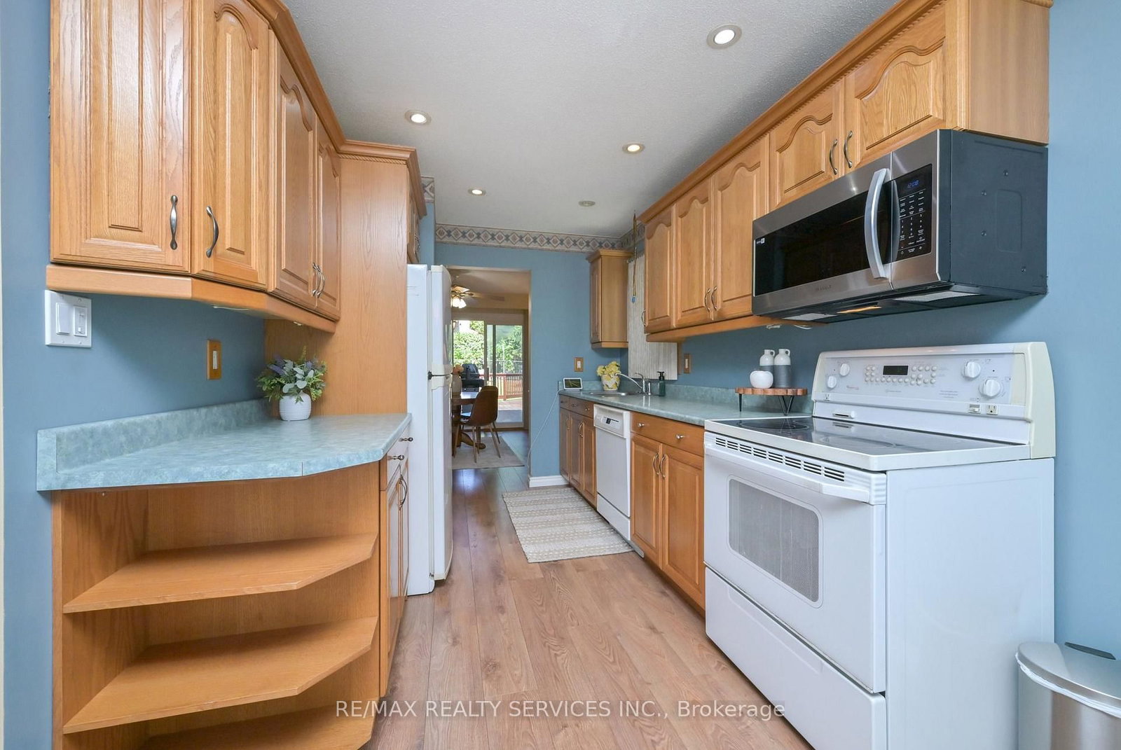 2 Lindridge Avenue • Brampton, ON photo 6