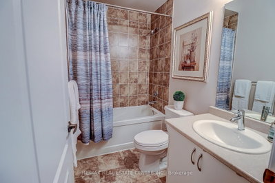3 Alamode Brampton,ON L6R 3Z8 — Photo 28
