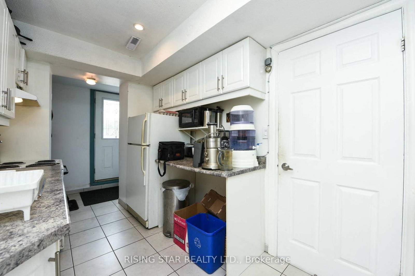 3295 Chipley Crescent • Mississauga, ON photo 28