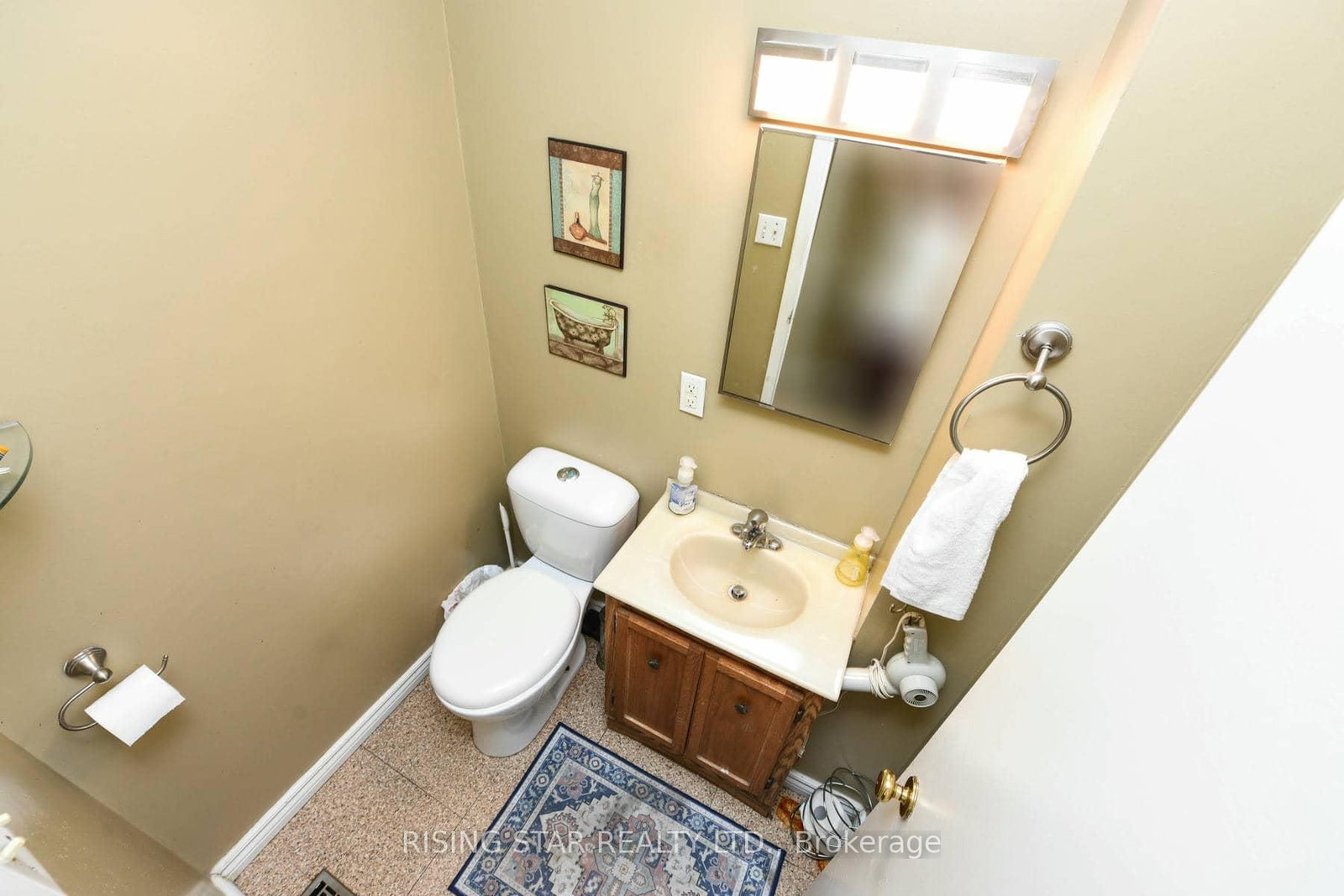 3295 Chipley Crescent • Mississauga, ON photo 7