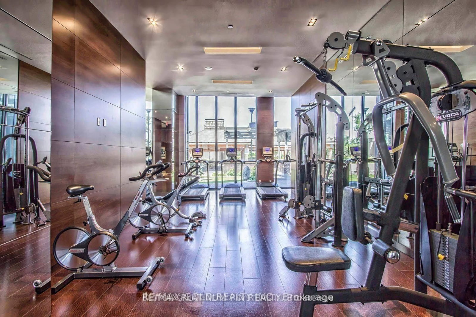 9 Valhalla Inn Road • #2405 • Toronto, ON photo 10