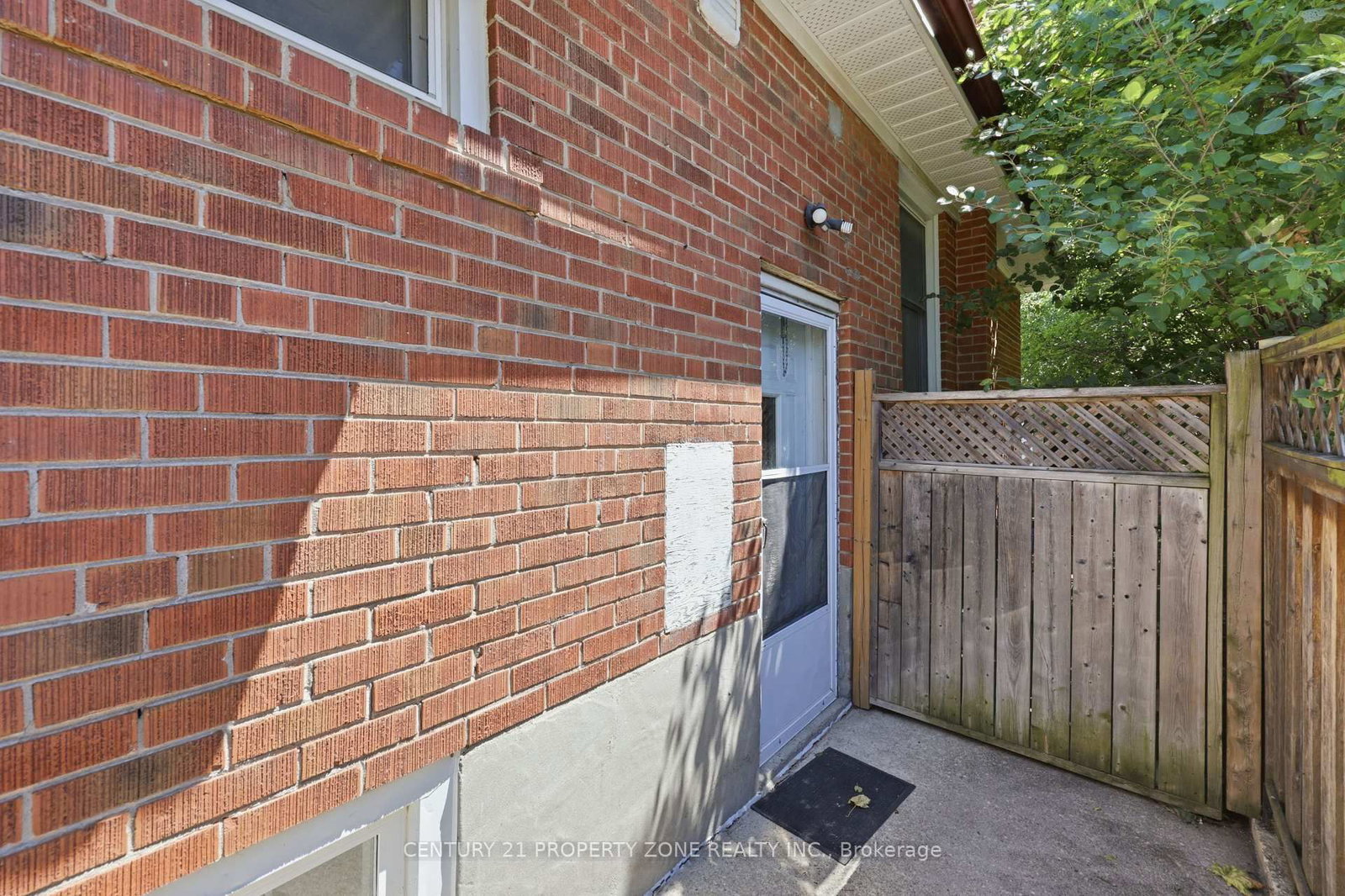 45 Brisco Street • Brampton, ON photo 11