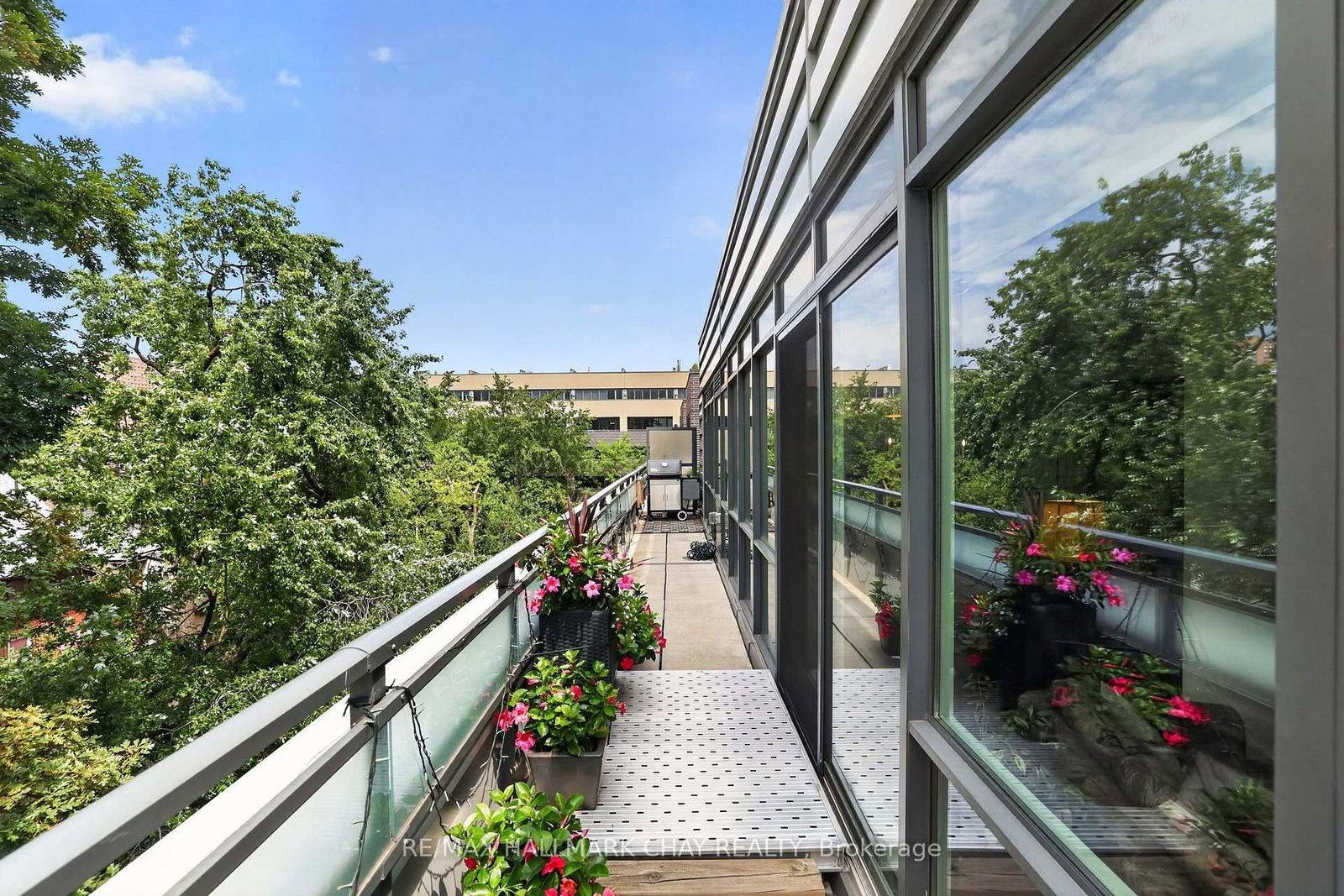 38 Howard Park Avenue • #523 • Toronto, ON photo 20