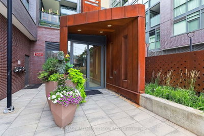 38 Howard Park Avenue • #523 • Toronto, ON photo 4