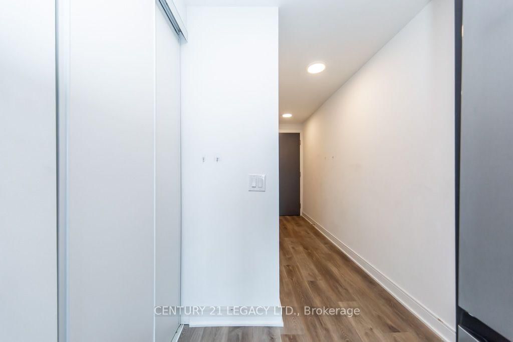 86 Dundas Street E • #821 • Mississauga, ON photo 32