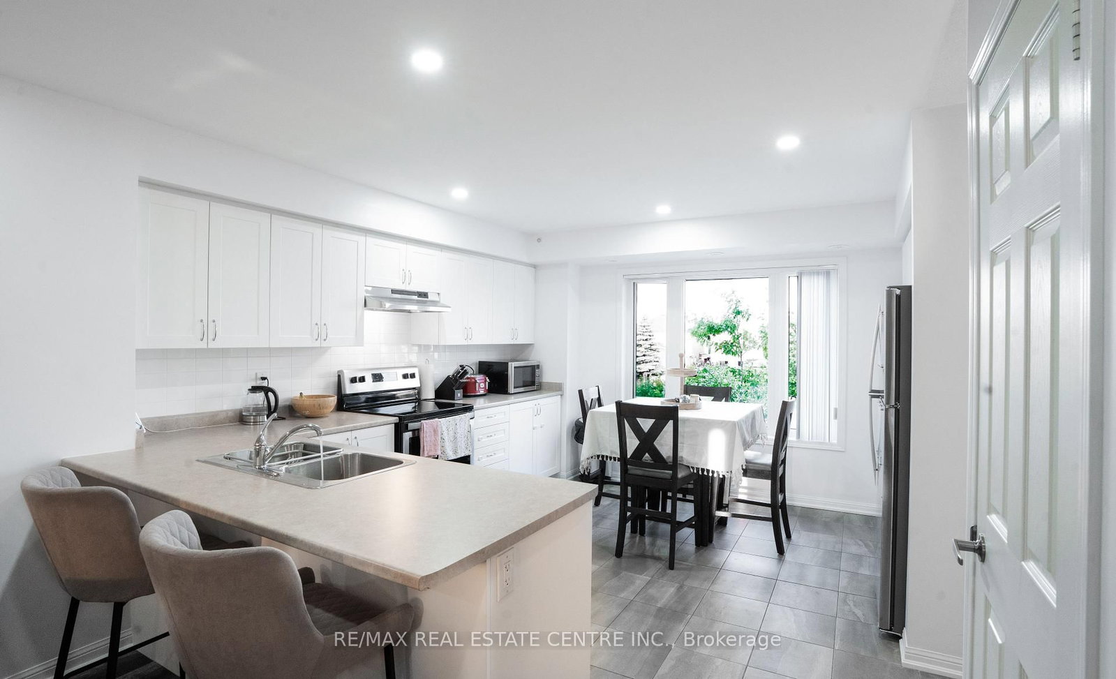 250 Sunny Meadow Boulevard • #77 • Brampton, ON photo 24