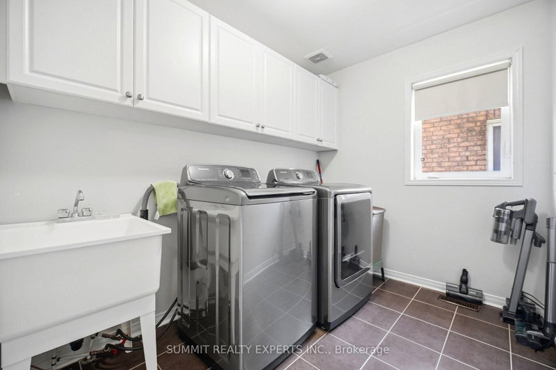 85 Maple Valley Brampton,ON L6P 2H3 — Photo 37
