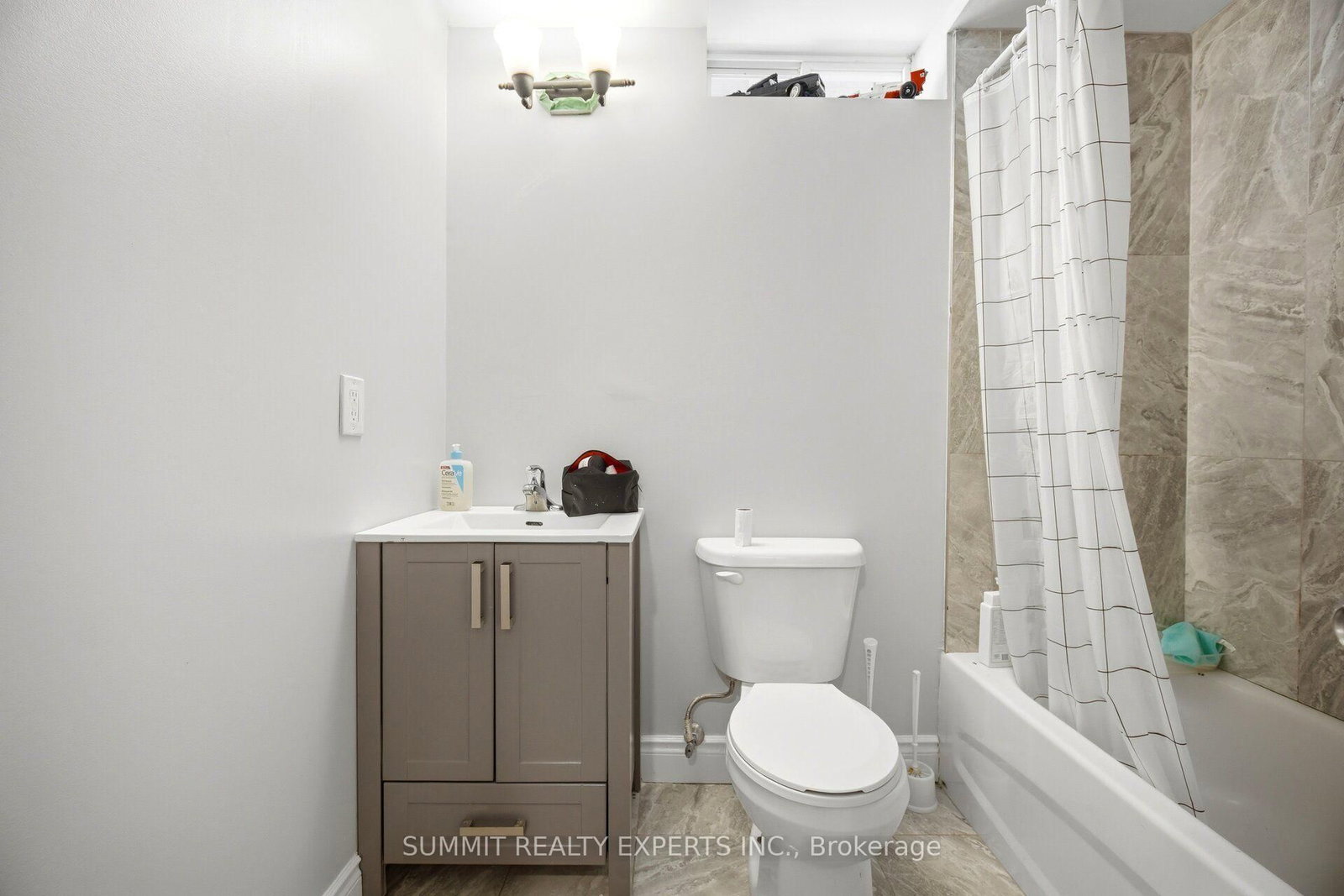 85 Maple Valley Brampton,ON L6P 2H3 — Photo 45