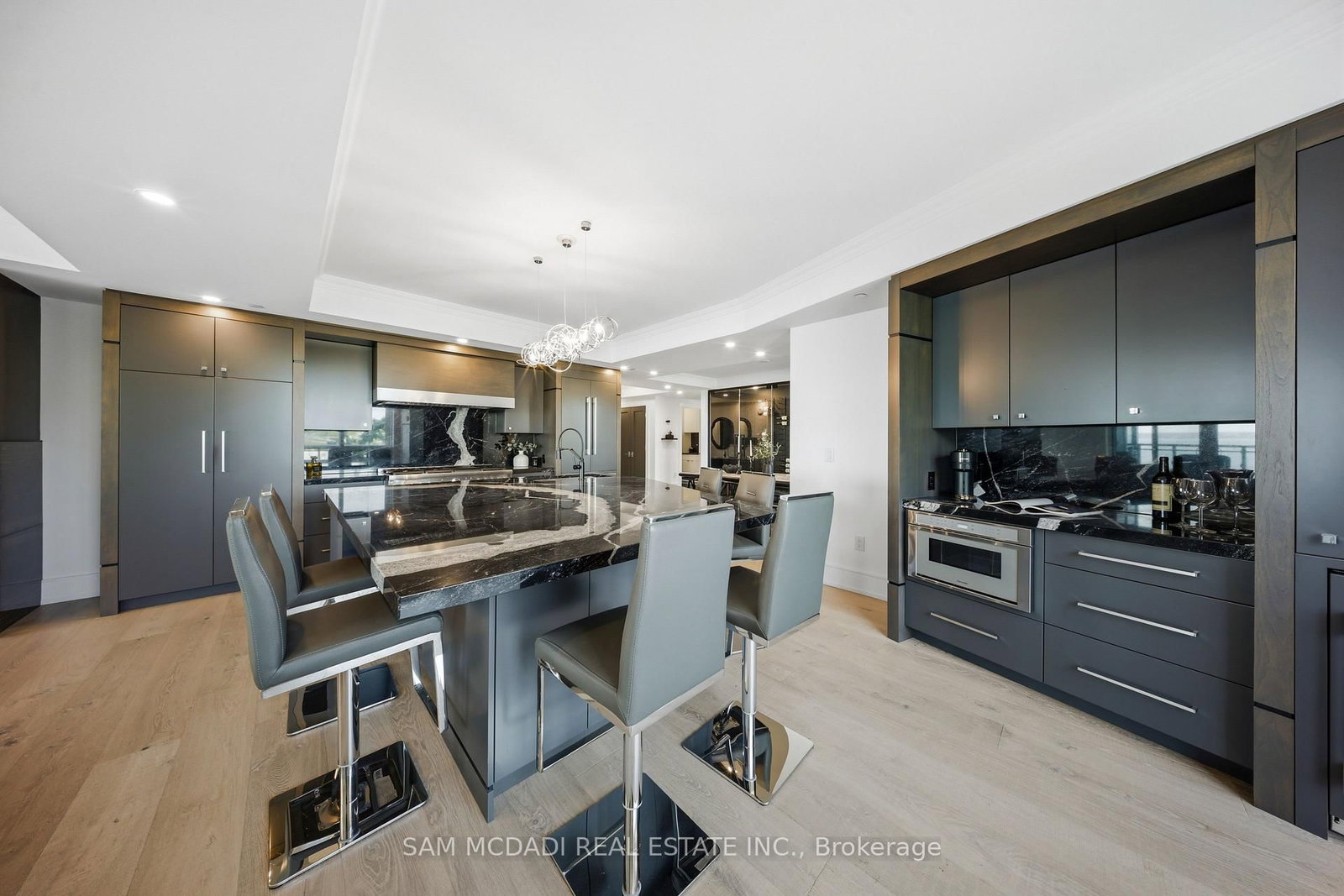 2060 Lakeshore Road • #308 • Burlington, ON photo 11