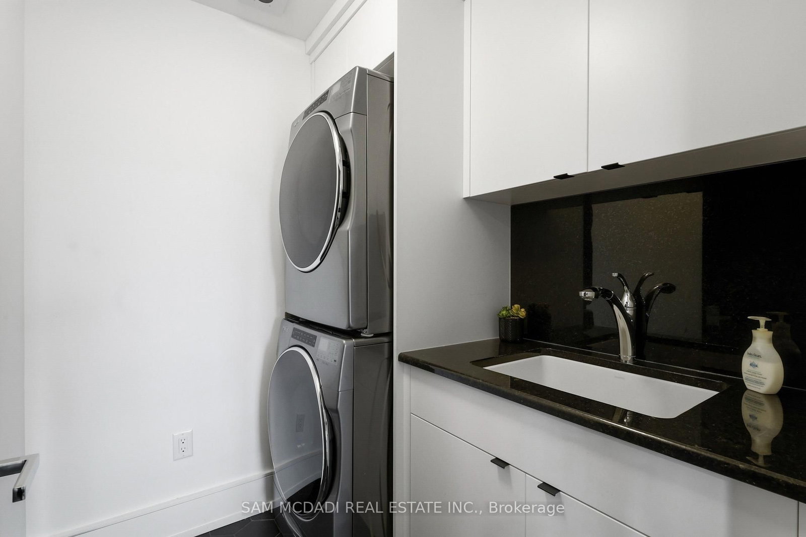 2060 Lakeshore Road • #308 • Burlington, ON photo 28