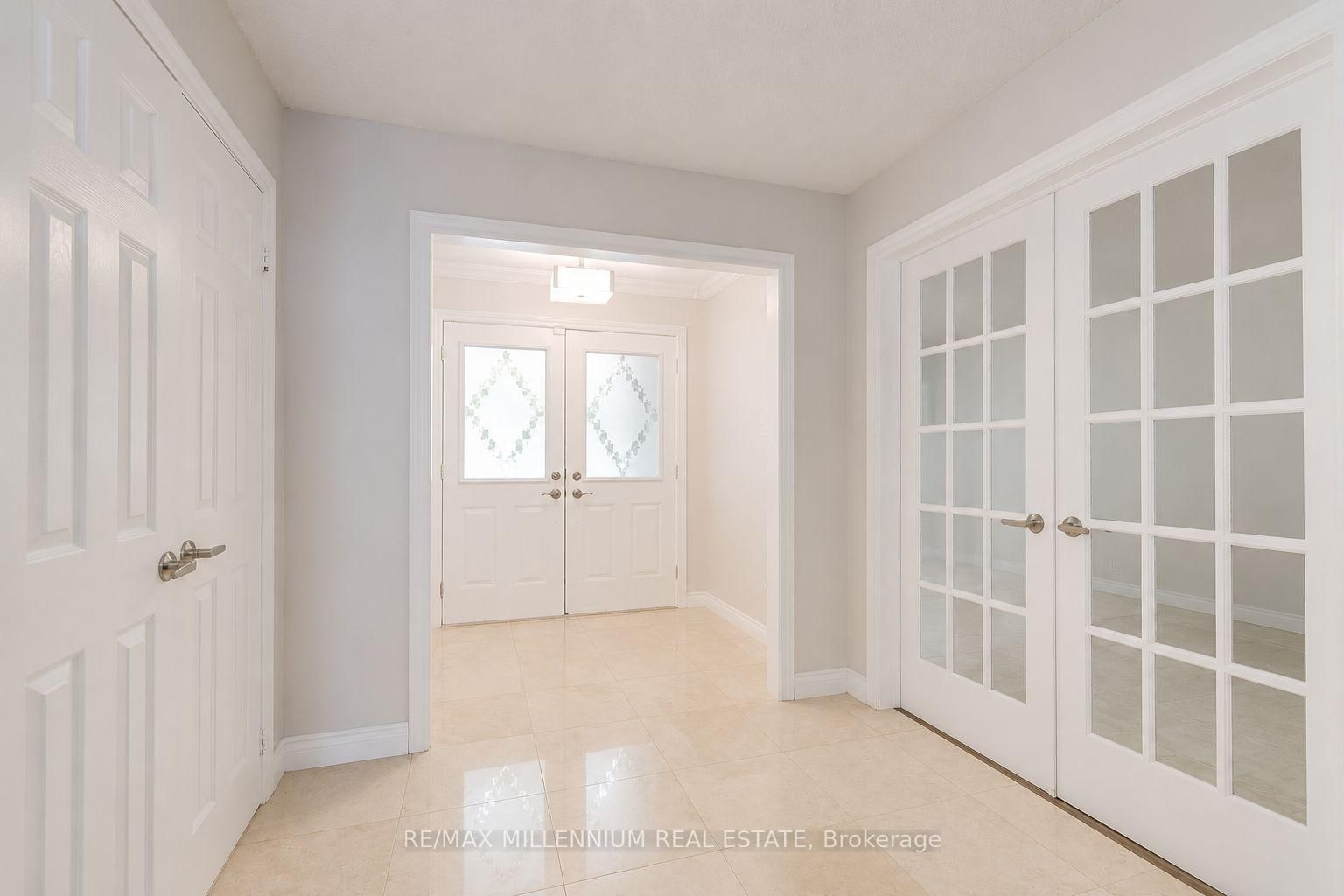 2776 Rosewood Lane • Oakville, ON photo 13