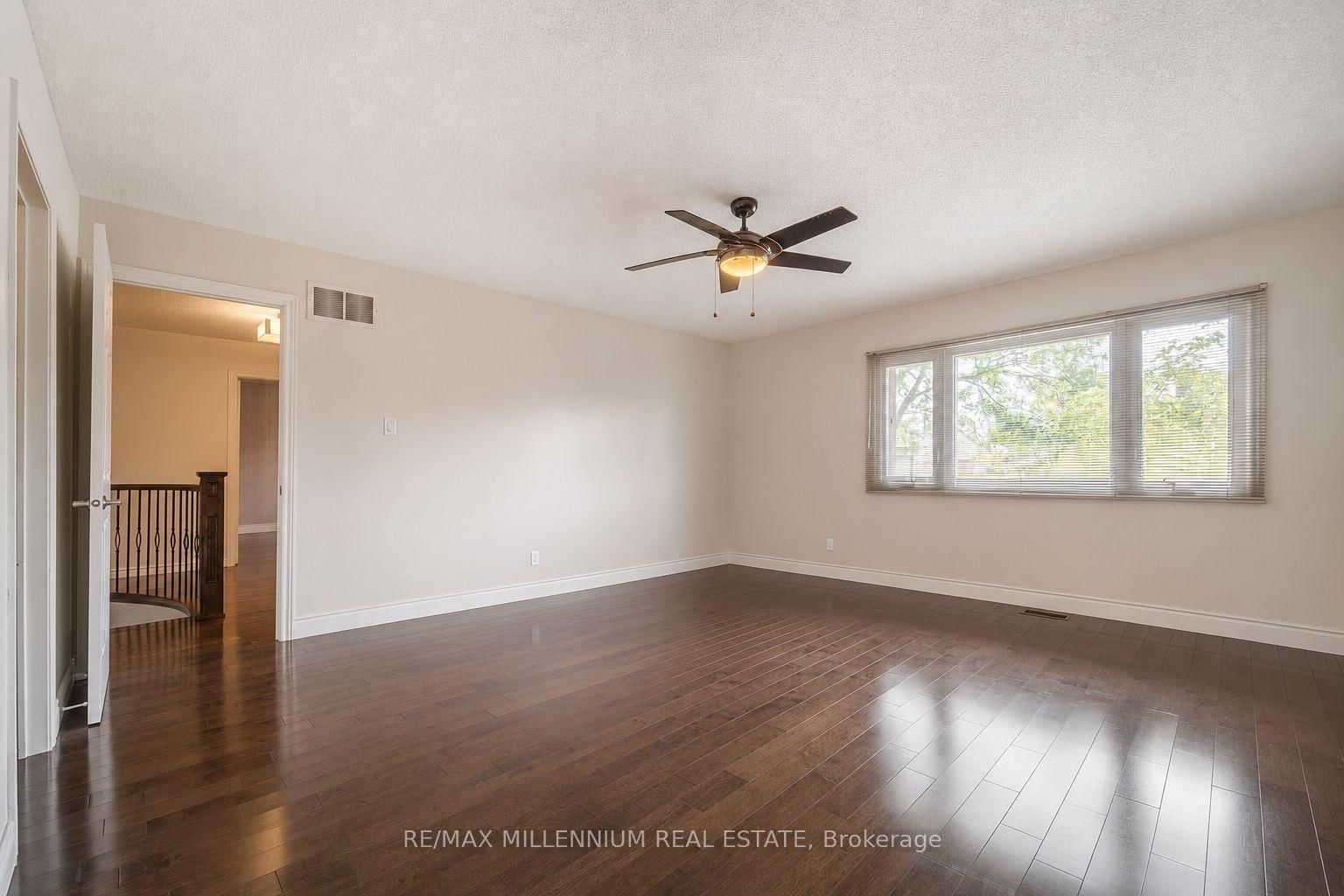 2776 Rosewood Lane • Oakville, ON photo 21