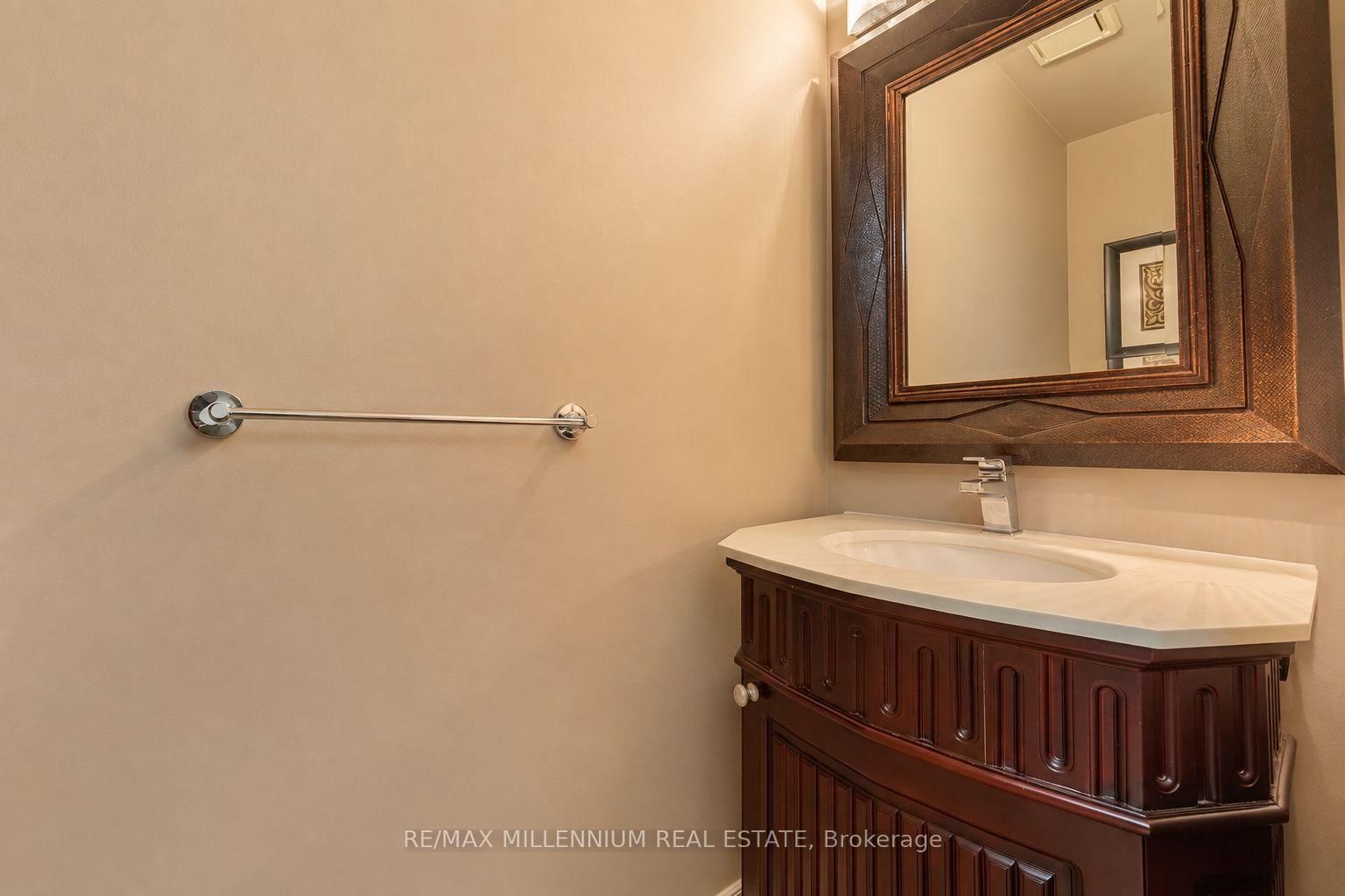 2776 Rosewood Lane • Oakville, ON photo 25