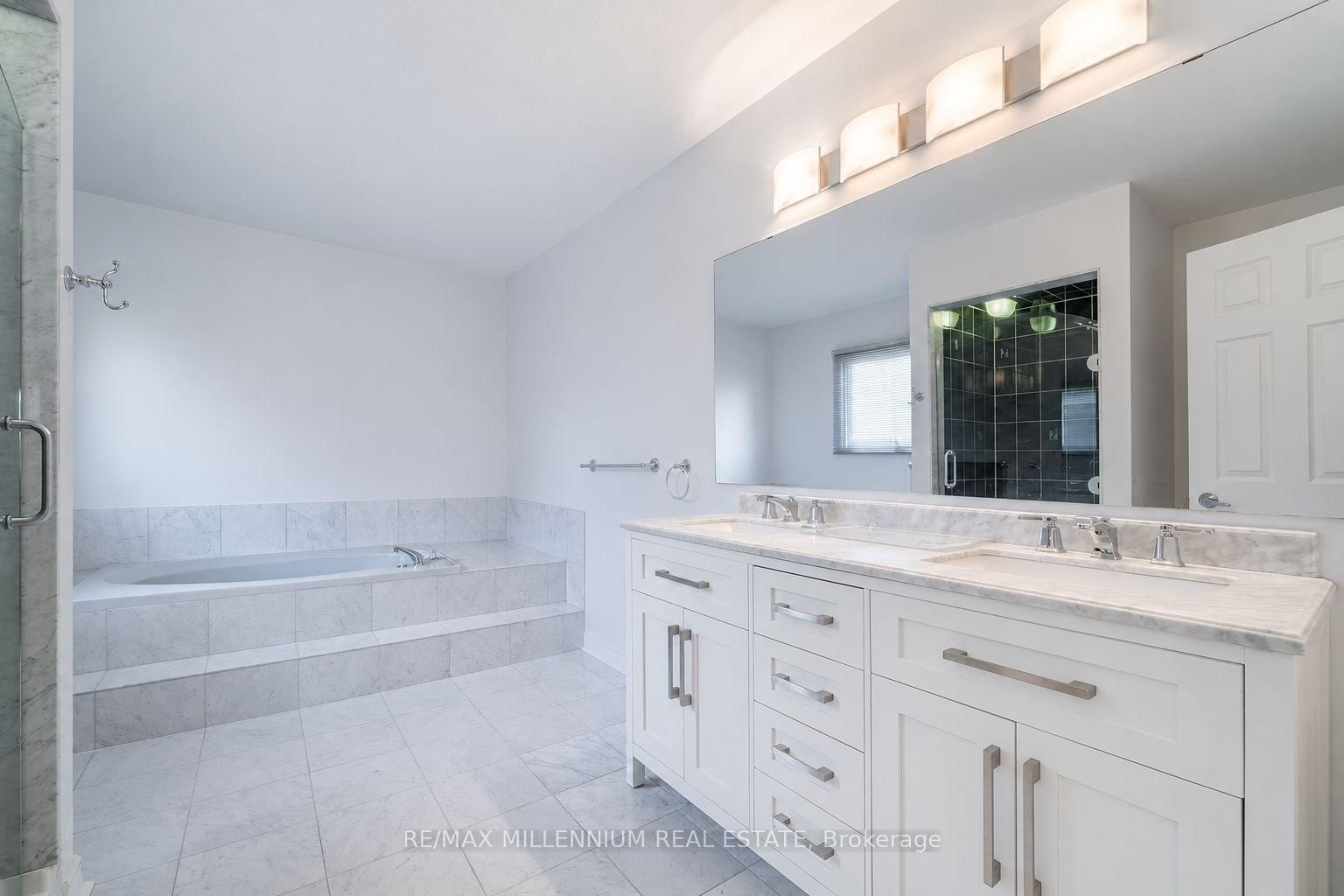 2776 Rosewood Lane • Oakville, ON photo 26